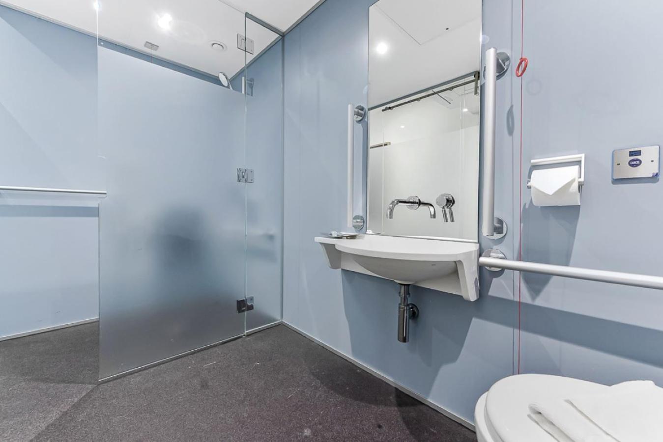 The Z Hotel Strand Лондон Екстер'єр фото