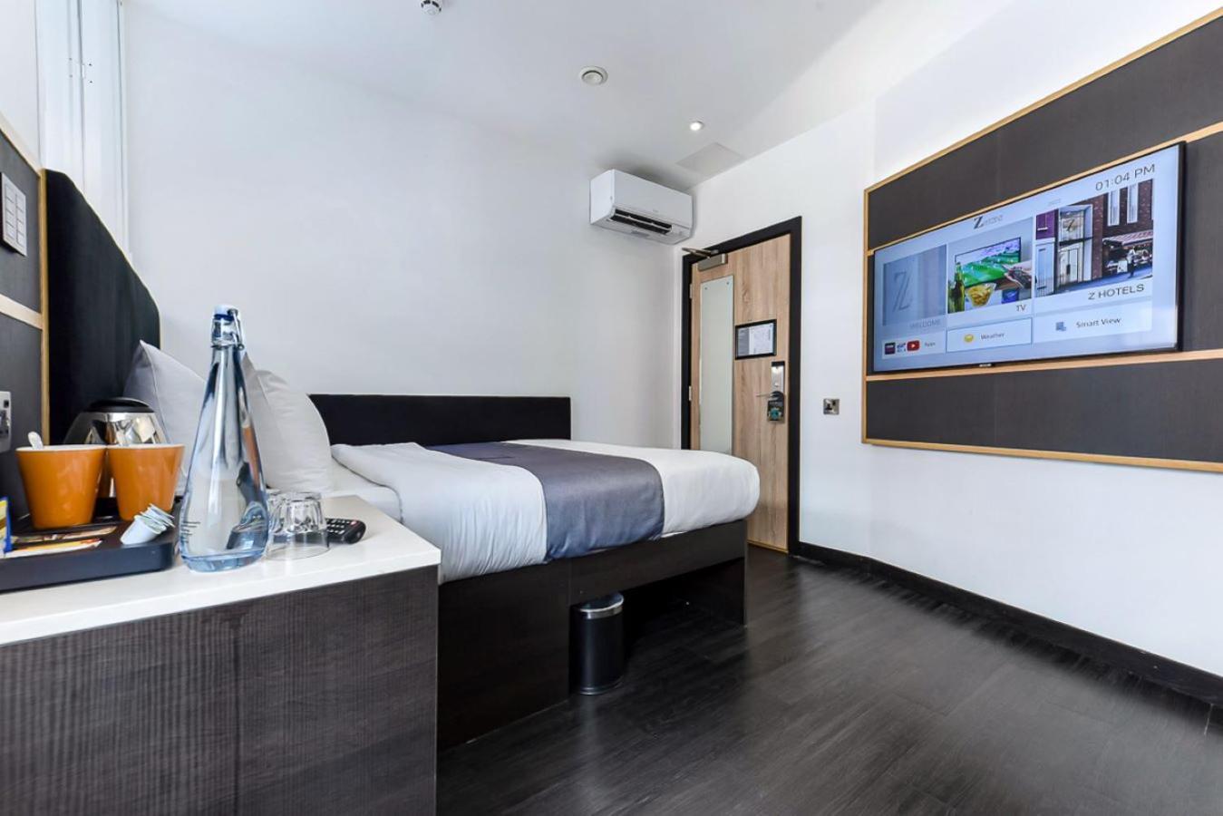 The Z Hotel Strand Лондон Екстер'єр фото