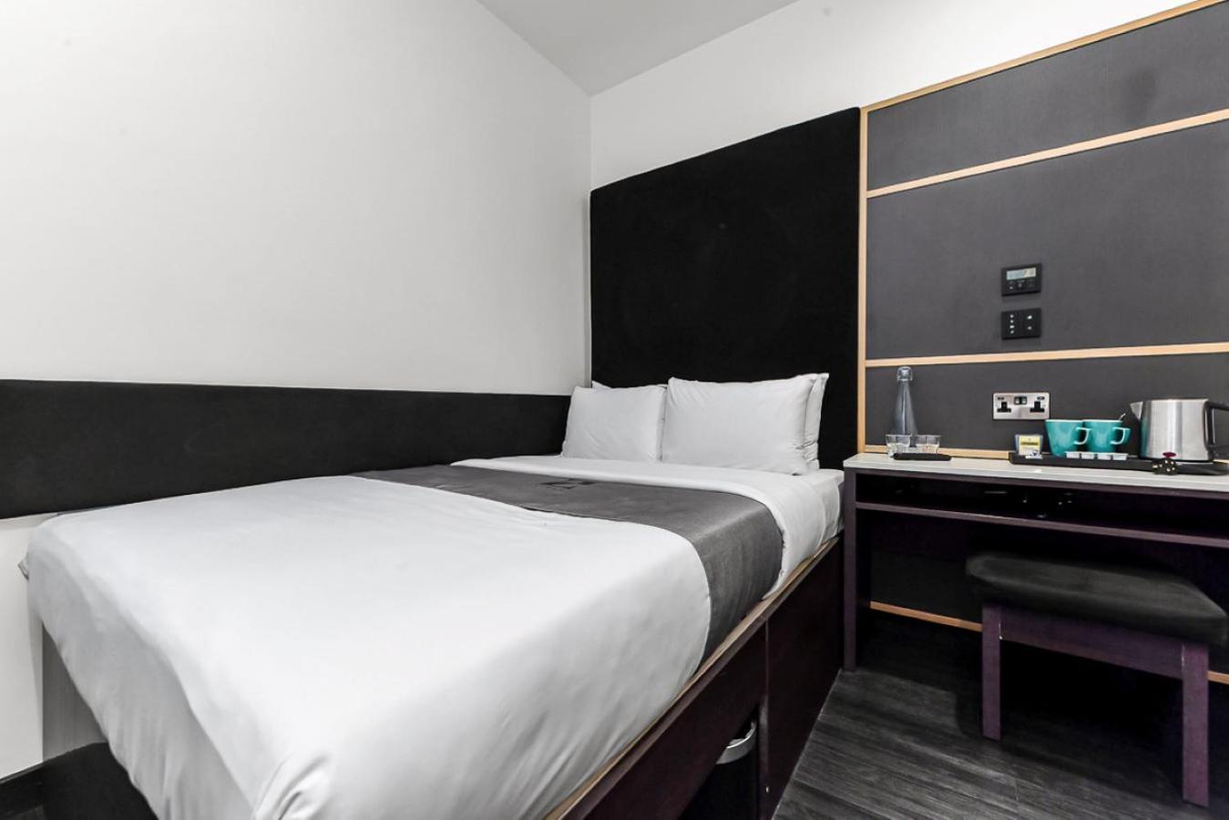 The Z Hotel Strand Лондон Екстер'єр фото