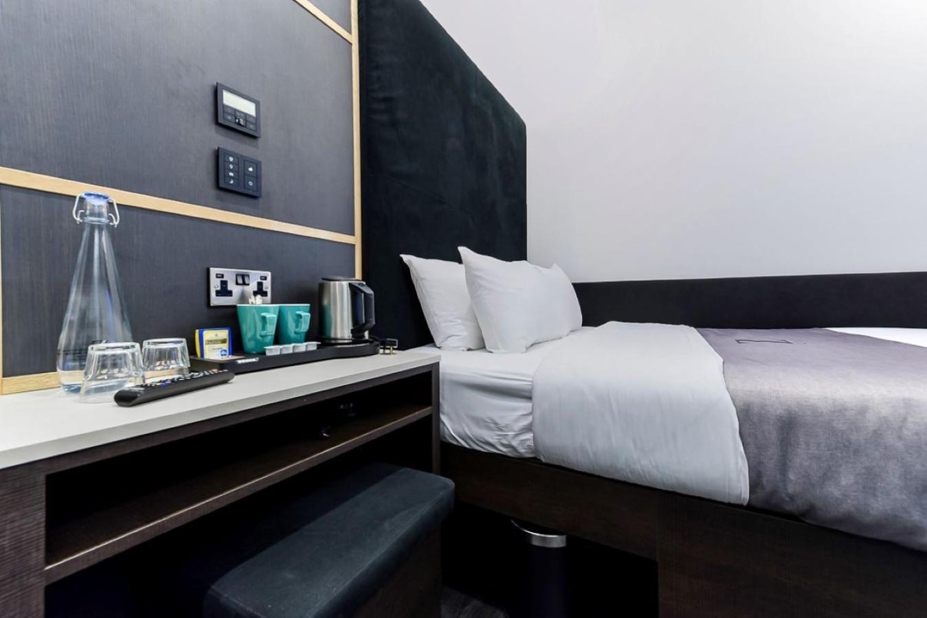 The Z Hotel Strand Лондон Екстер'єр фото