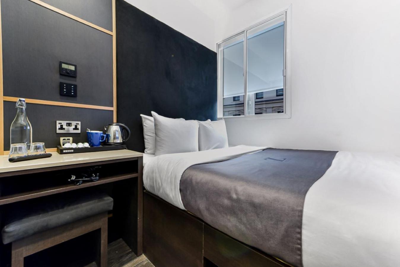 The Z Hotel Strand Лондон Екстер'єр фото